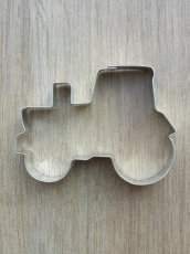 Forma do wycinania traktor