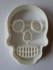 Plastové vykrajovátko lebka