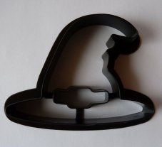 Plastové vykrajovátko čarodejnícky klobúk